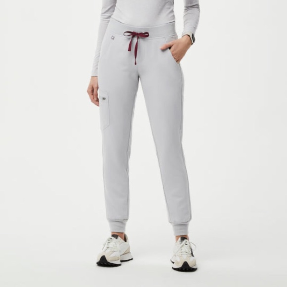 Figs grey scrub pants size XS Petite